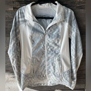 Lululemon miss Misty Jacket Windbreaker size 6
